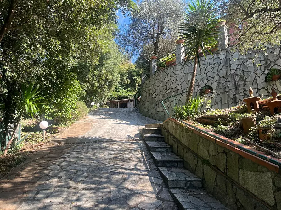 Immagine 5 di Villa in vendita  in Via Salvatore Gatti 19 a Castiglione Chiavarese