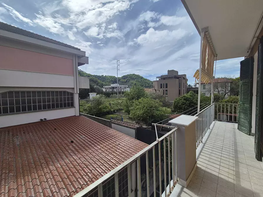 Immagine 17 di Bilocale in vendita  in Via Aurelia 16 a Sestri Levante