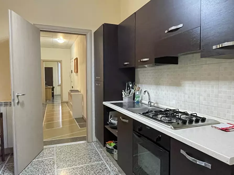 Immagine 25 di Pentalocale in vendita  a Livorno