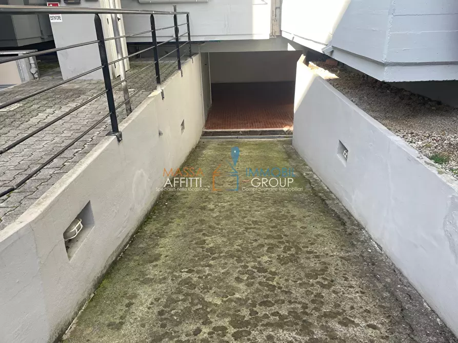 Immagine 33 di Trilocale in vendita  in Largo Quercioli 16 a Massa