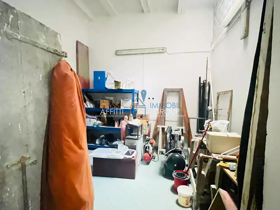 Immagine 6 di Magazzino in vendita  in Via del Bargello 32 a Massa