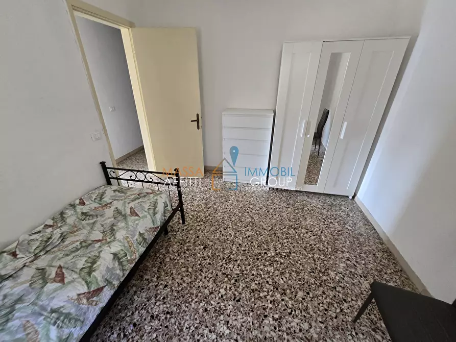 Immagine 9 di Pentalocale in affitto  in Via Giuseppe Garibaldi 10 a Carrara