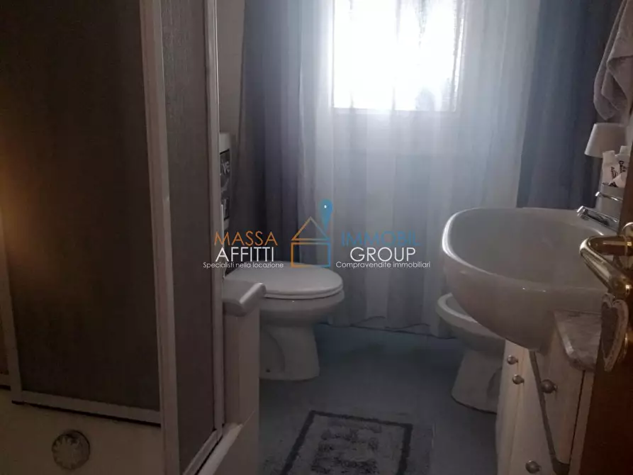 Immagine 12 di Quadrilocale in vendita  in Via Alfieri 19 a Massa