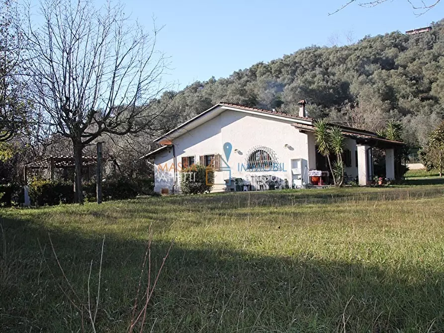 Immagine 18 di Villa in vendita  in Via Romana 2 a Pietrasanta