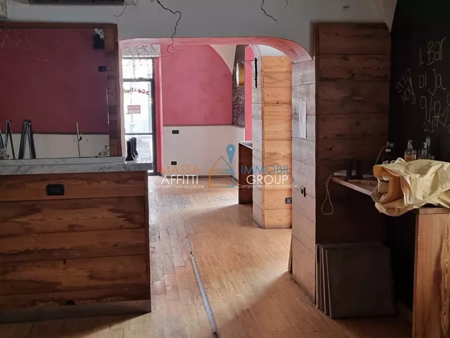 Immagine 6 di Locale commerciale in affitto  in Via Mura Nord 18 a Massa