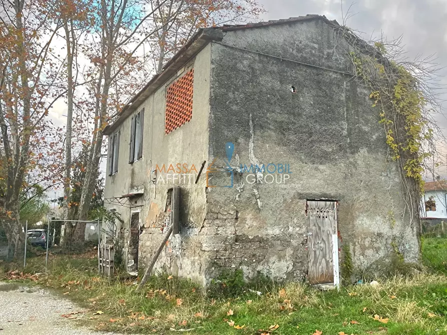 Immagine 11 di Rustico / casale in vendita  in Via San Cristoforo 129 a Massa