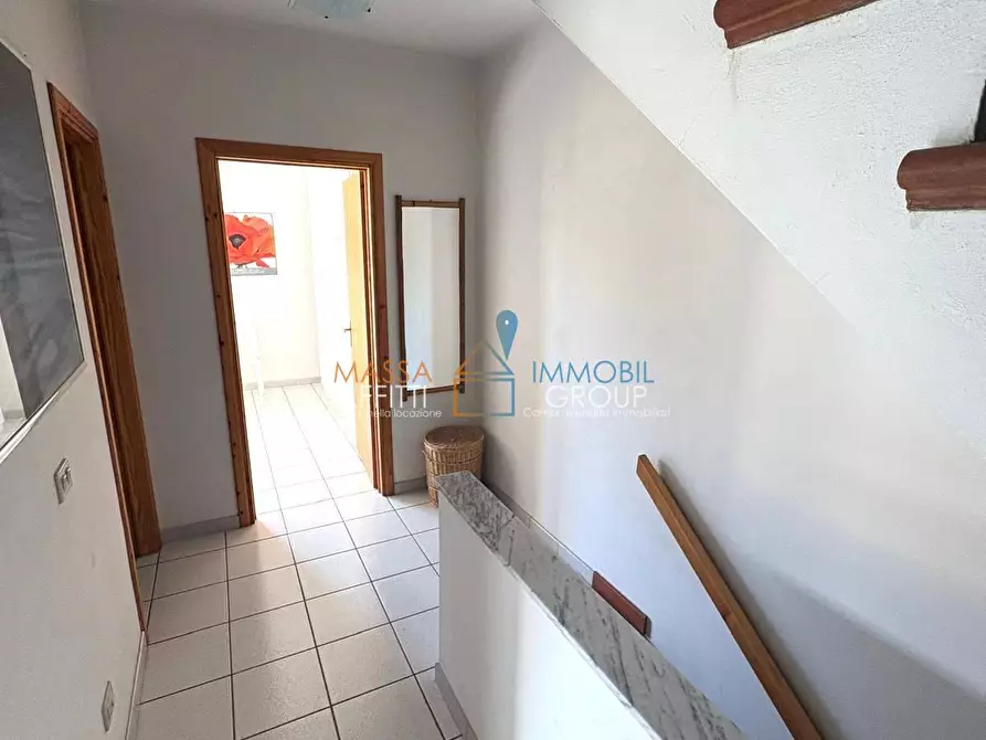 Immagine 24 di Villetta a schiera in vendita  in Via Arezzo 293 a Massa