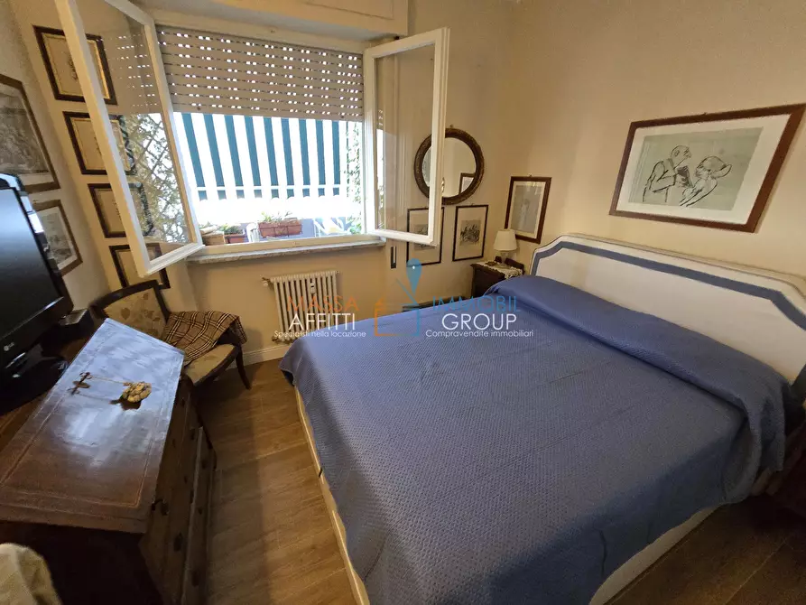 Immagine 12 di Bilocale in vendita  in Via dei Mille 69 a Carrara