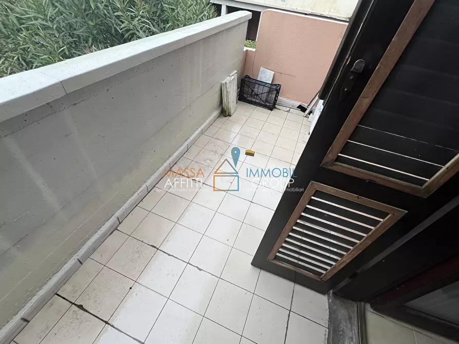 Immagine 31 di Villetta a schiera in vendita  in Via Gioacchino Rossini 14 a Massa