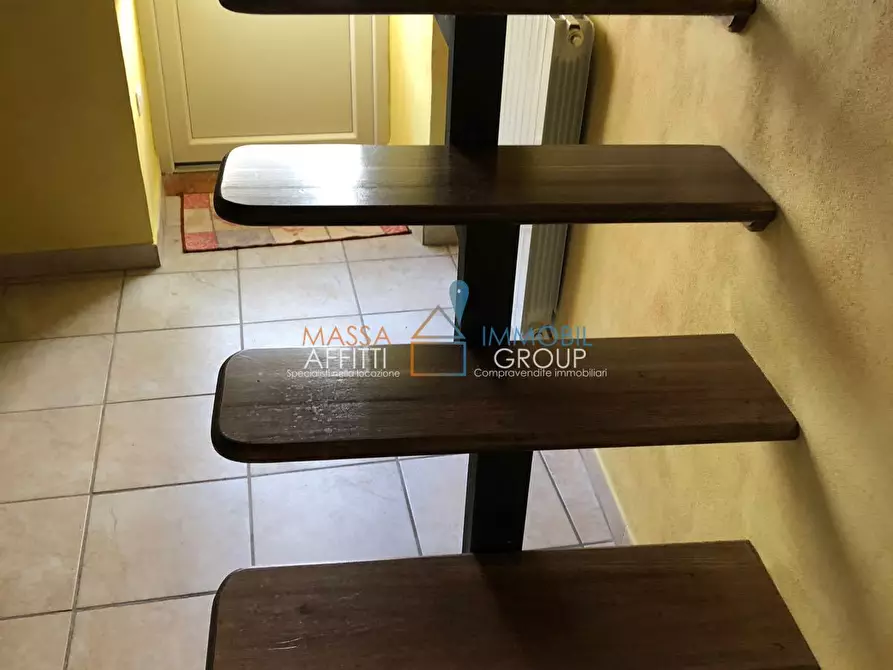 Immagine 3 di Trilocale in vendita  in Località Casette 95 a Massa