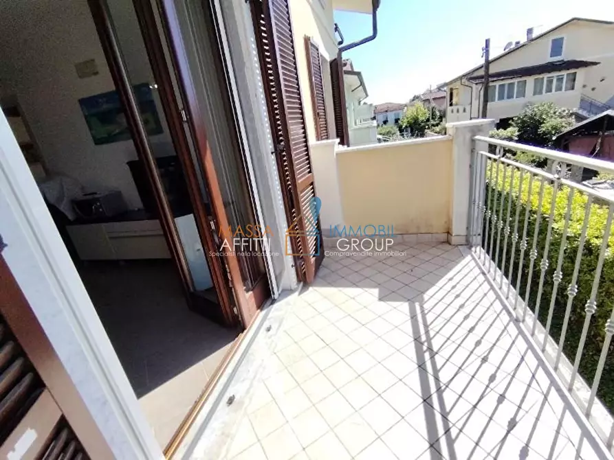 Immagine 7 di Trilocale in vendita  in Via Fiume 53 a Massa