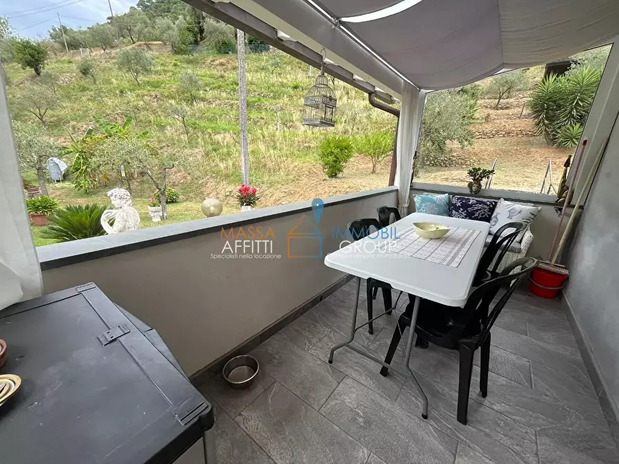 Immagine 15 di Villa in vendita  in Via Vitali 25 a Massa