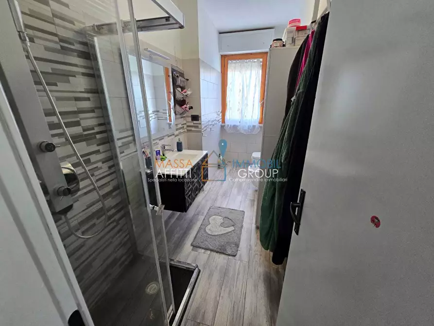 Immagine 21 di Pentalocale in vendita  in Via Manara Valgimigli 9 a Massa