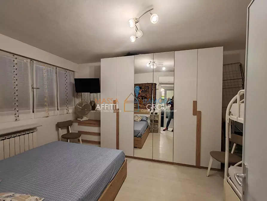 Immagine 10 di Bilocale in vendita  in Via Pisa 84 a Massa