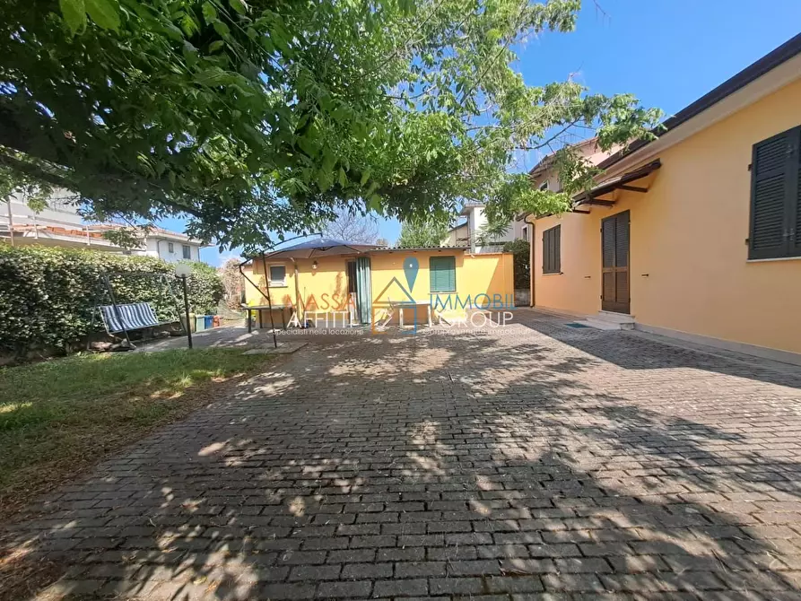 Immagine 8 di Casa indipendente in vendita  in Via Pietrasanta 66 a Massa