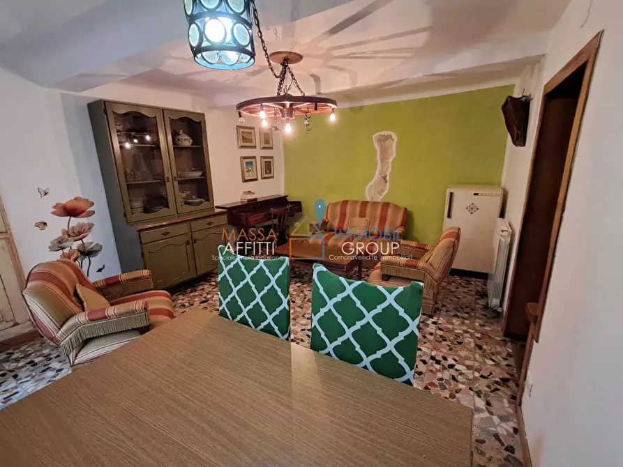 Immagine 3 di Porzione di casa in vendita  in Via dei Colli 141 a Massa