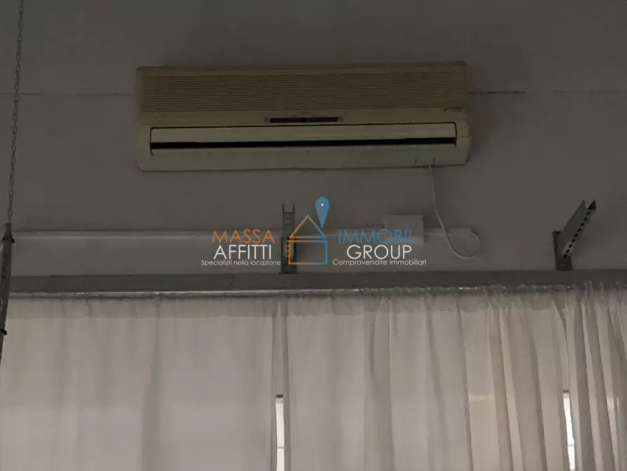 Immagine 5 di Locale commerciale in affitto  in Via Werther Muttini 17 a Carrara
