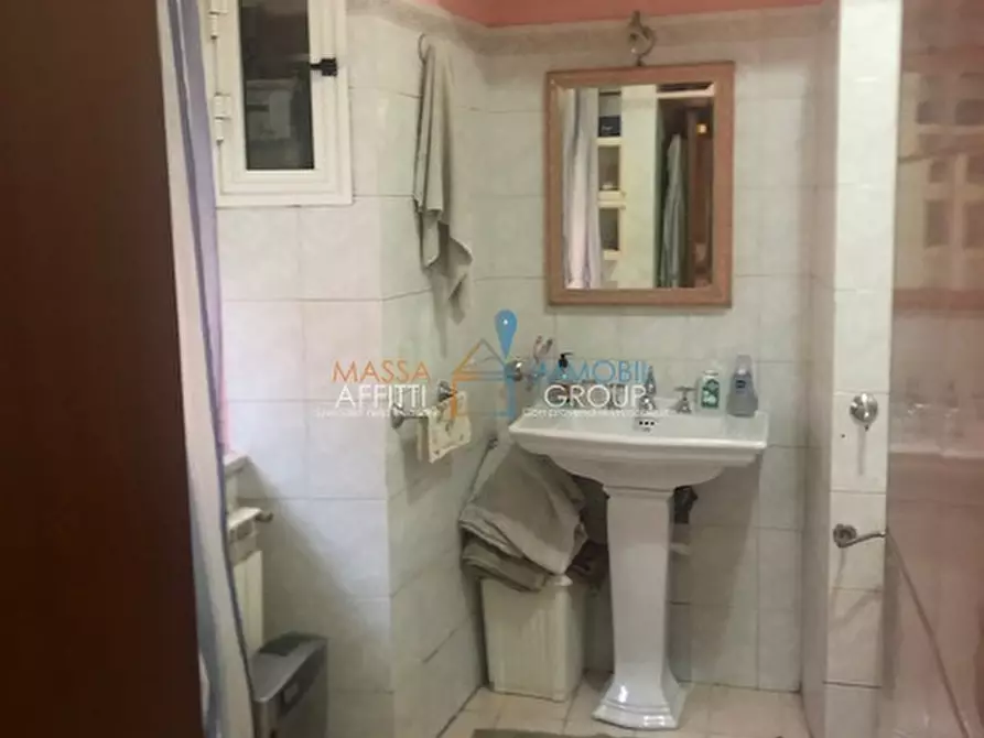 Immagine 15 di Quadrilocale in vendita  in Via VII Luglio 8 a Carrara