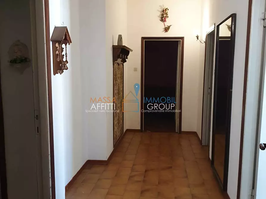 Immagine 25 di Appartamento in vendita  in Viale Roma 55 a Massa