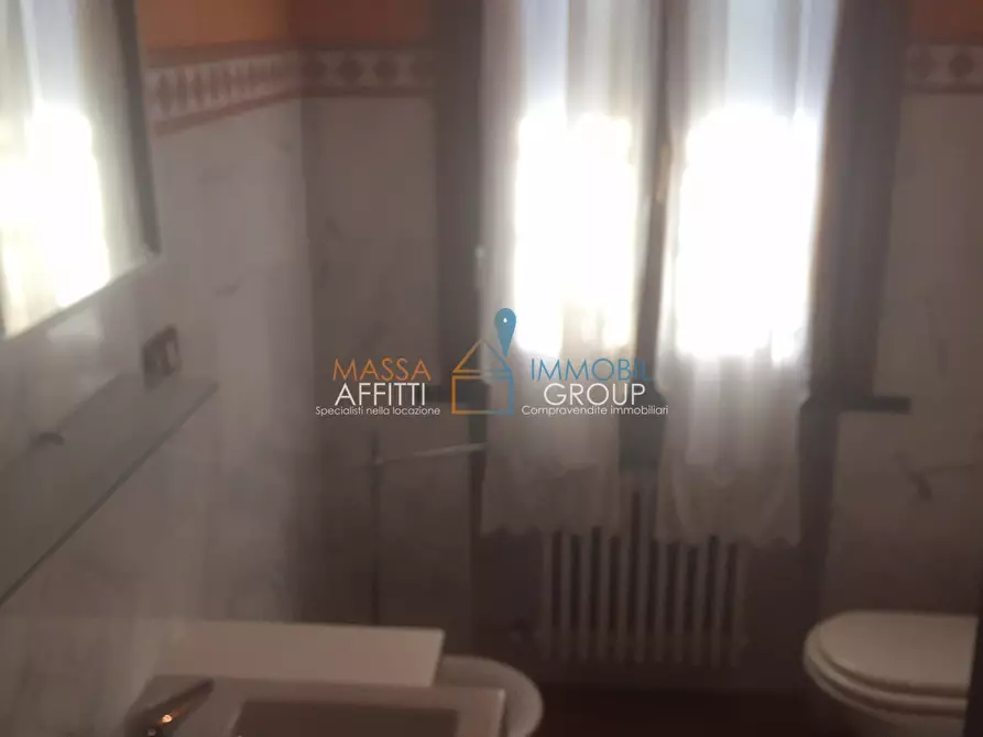 Immagine 16 di Villa in vendita  in Via dei Colli 88 a Massa