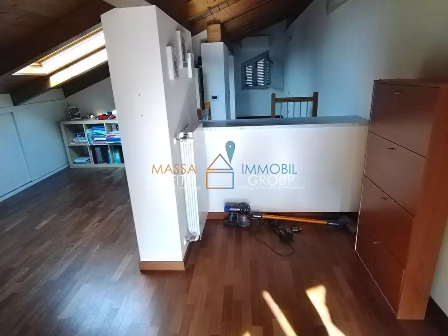 Immagine 26 di Porzione di casa in vendita  in Via Benedetto Croce 14 a Massa