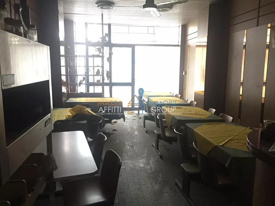 Immagine 4 di Locale commerciale in affitto  in Via Cavour 16 a Carrara