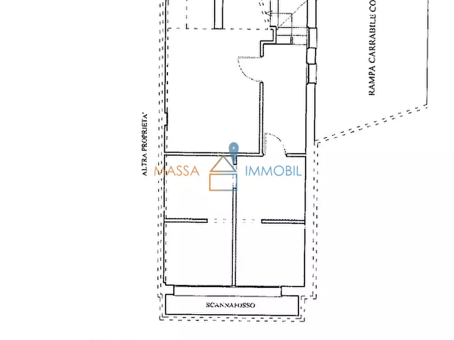 Immagine 24 di Locale commerciale in affitto  in Viale Roma 203 a Massa