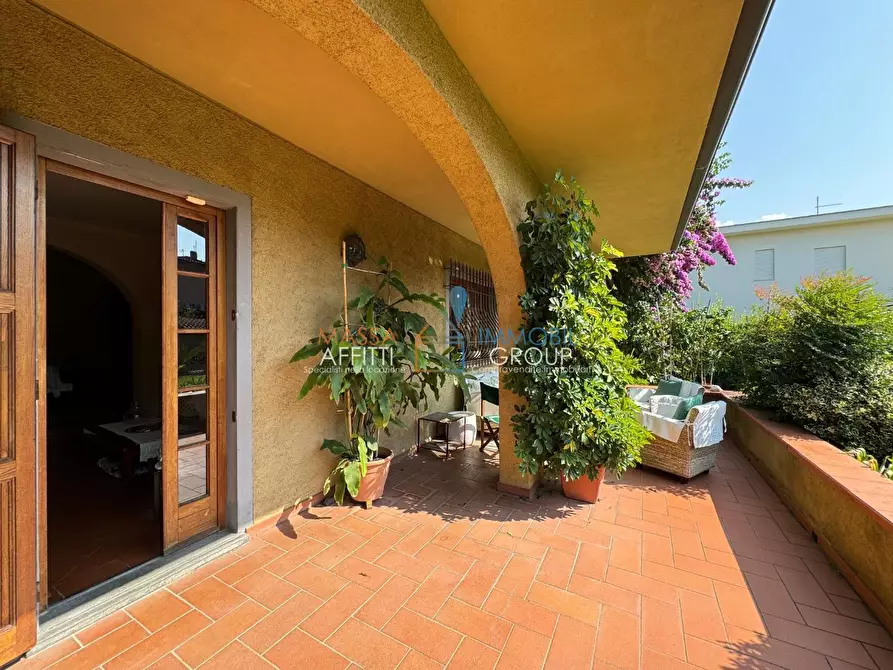 Immagine 48 di Villa in vendita  in via Rosseti e Bandini 55 a Forte Dei Marmi