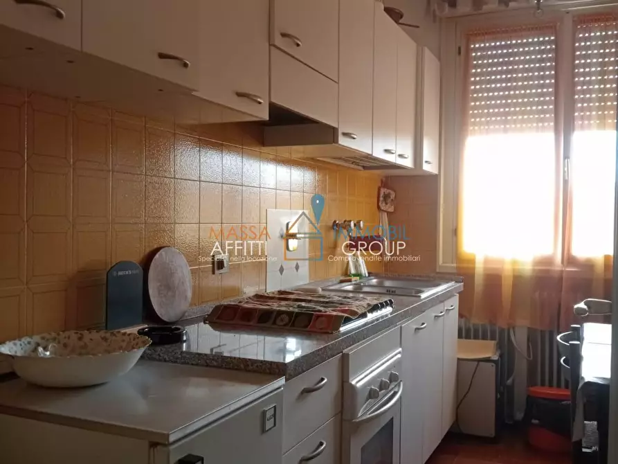 Immagine 2 di Trilocale in vendita  in Via Don Luigi Sturzo 25 a Massa