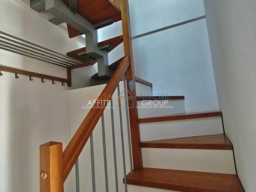 Immagine 22 di Porzione di casa in vendita  in Via Benedetto Croce 14 a Massa