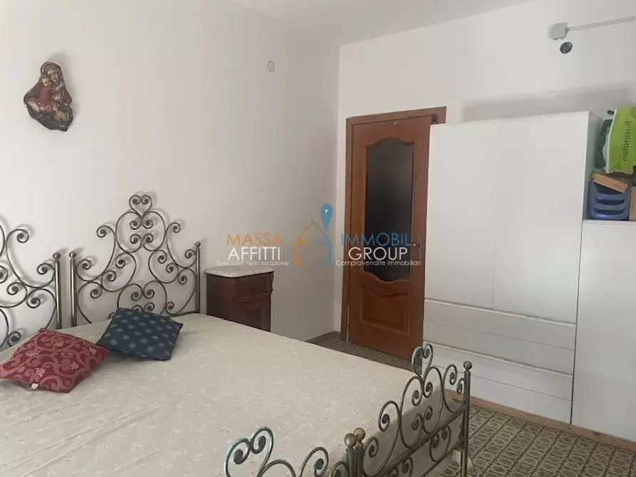 Immagine 15 di Pentalocale in vendita  in Viale Giacomo Puccini 26 a Massa