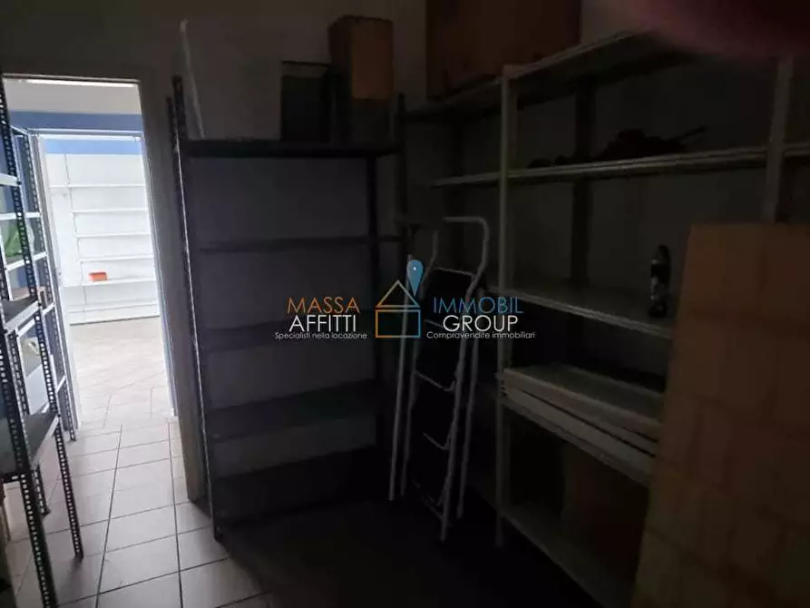 Immagine 7 di Locale commerciale in affitto  in Via Ricortola 214 a Massa