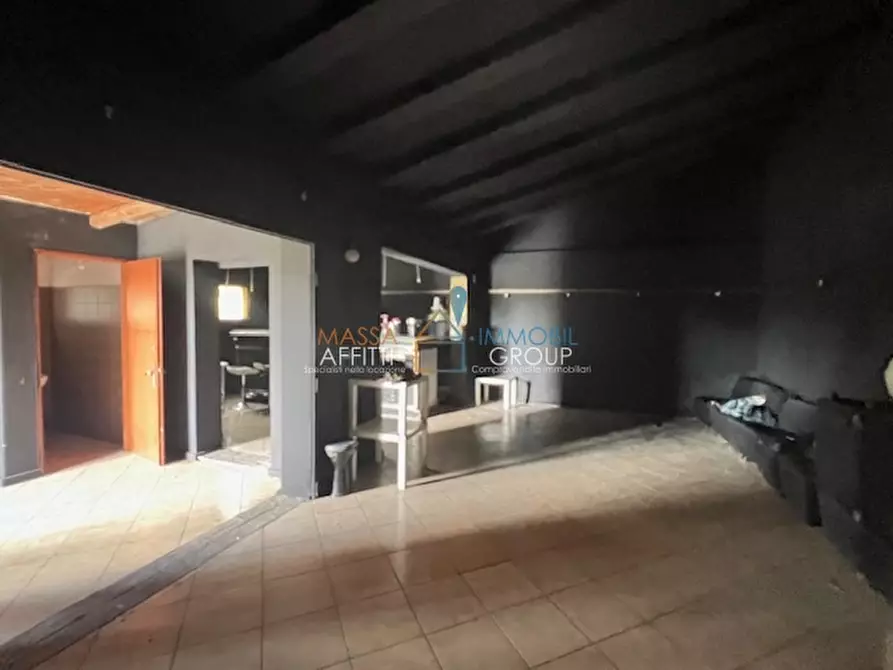 Immagine 8 di Laboratorio in vendita  in Via Bagaglione 41 a Massa