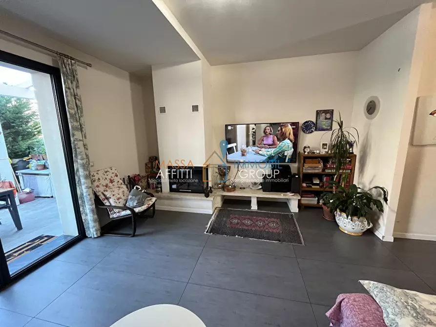 Immagine 4 di Villetta a schiera in vendita  in Via Felice Cavallotti 100 a Massa