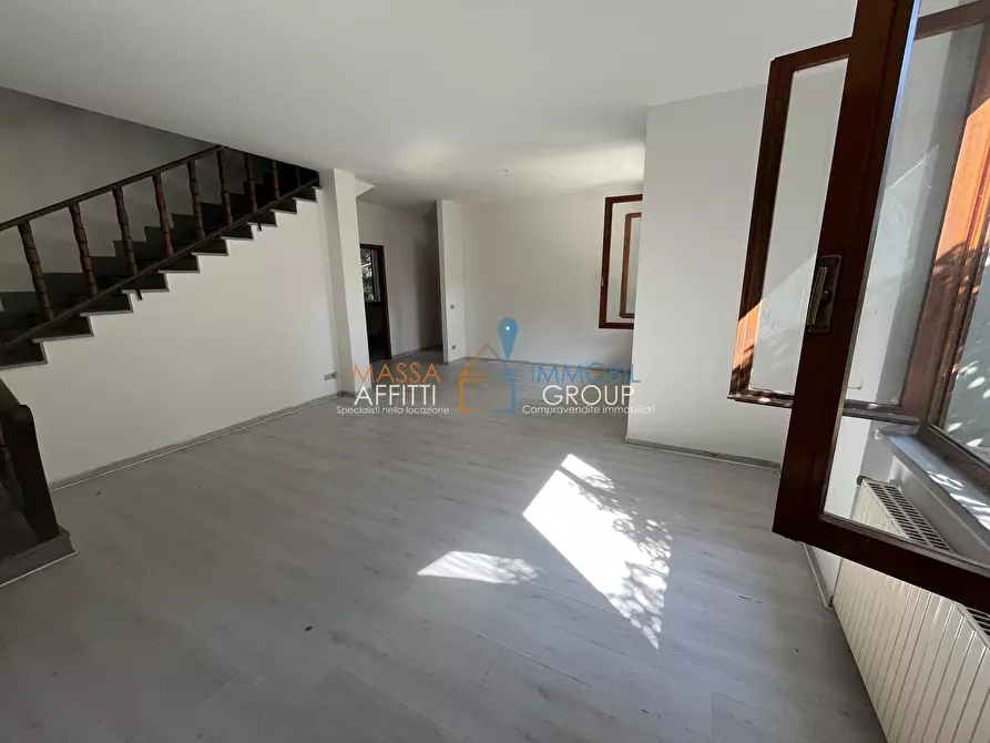 Immagine 3 di Porzione di casa in vendita  in Via dei Pioppi 6 a Massa