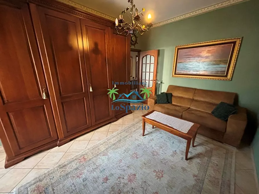 Immagine 7 di Trilocale in vendita  in via clavesana a Andora