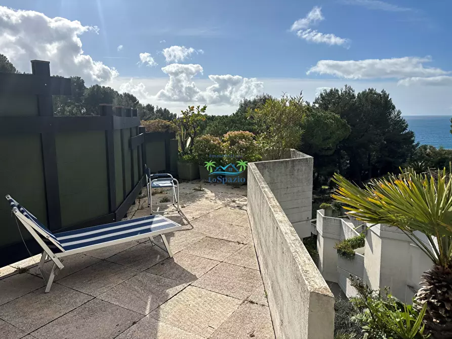 Immagine 17 di Bilocale in vendita  in Via Aurelia 48 a Andora