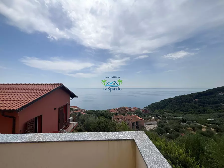 Immagine 20 di Trilocale in vendita  in Strada della Colla 56 a Andora