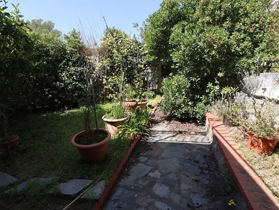 Immagine 20 di Villa in vendita  in viale olanda a Andora