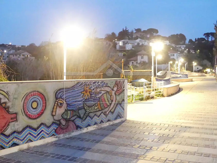 Immagine 9 di Pentalocale in vendita  a Albisola Superiore