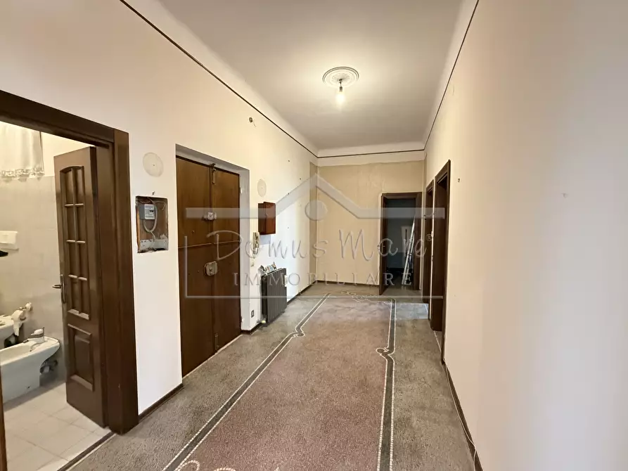 Immagine 27 di Quadrilocale in vendita  a Vado Ligure