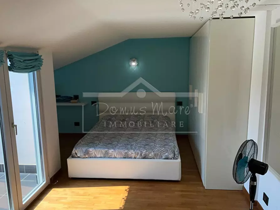 Immagine 15 di Trilocale in affitto  a Savona