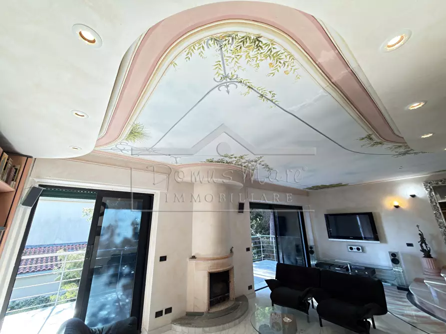 Immagine 36 di Villa in vendita  in Via Bricco del Poggio 32 a Savona