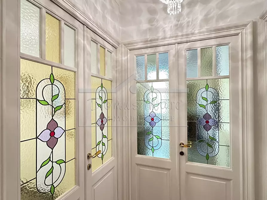 Immagine 36 di Pentalocale in vendita  in Piazza del Popolo 3 a Savona