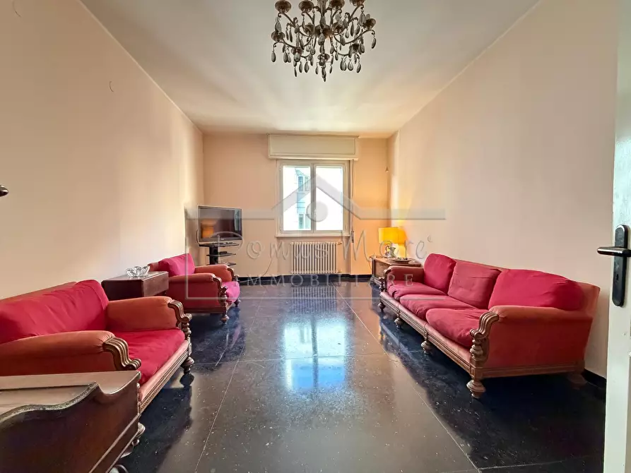 Immagine 10 di Pentalocale in vendita  in Via Orefici 3 a Savona