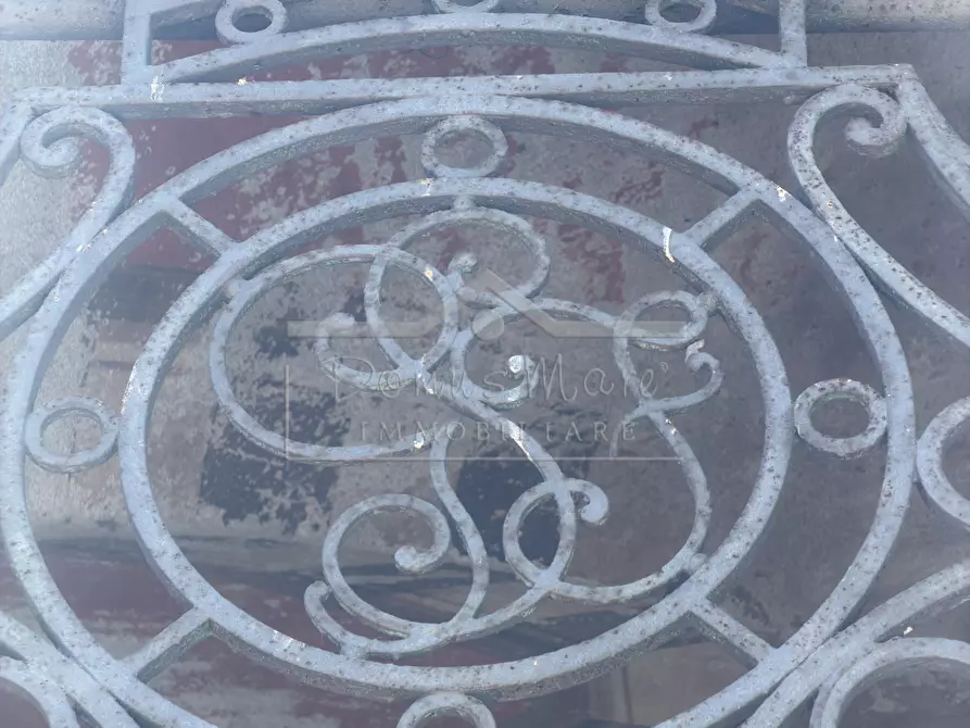 Immagine 26 di Pentalocale in vendita  in Via San Bartolomeo del Bosco 109 a Savona