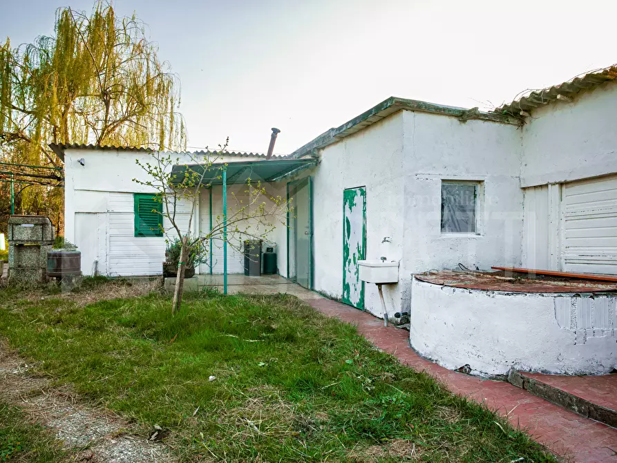 Immagine 33 di Terreno agricolo in vendita  in Via delle Sorgenti a Livorno