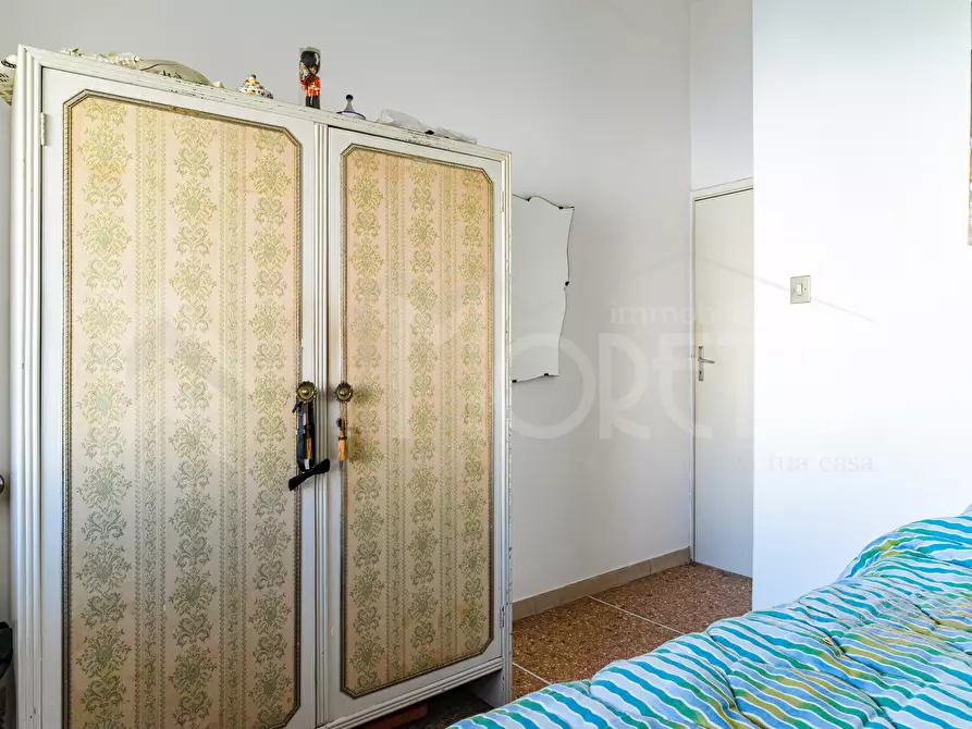 Immagine 40 di Pentalocale in vendita  in Viale Fabbricotti a Livorno