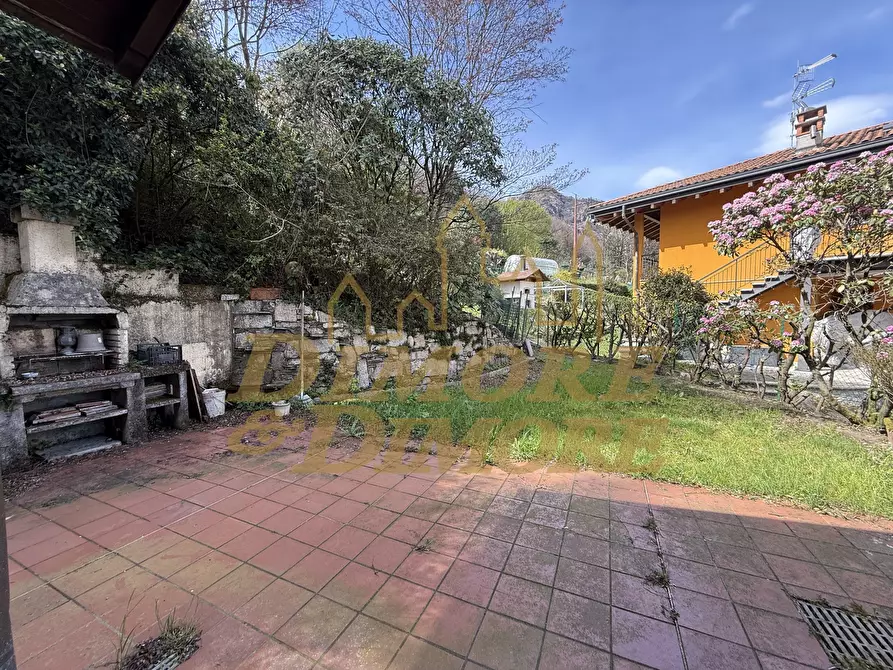 Immagine 26 di Casa bifamiliare in vendita  in Via A. Fraccaroli 43 a Baveno