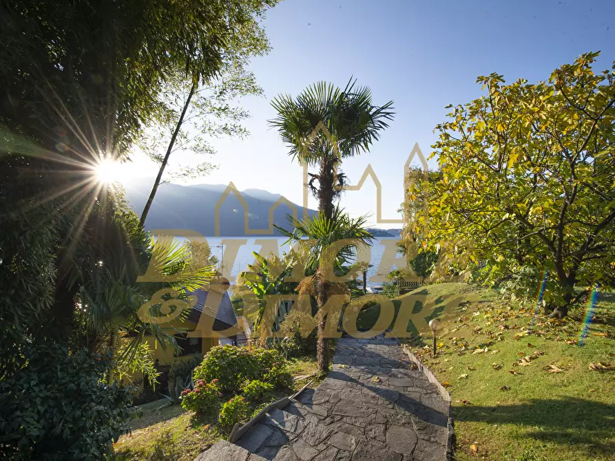 Immagine 3 di Villa in vendita  a Ghiffa